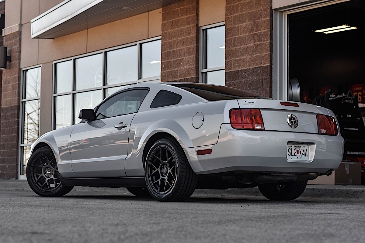 Ford Mustang with American Racing AR913 Apex